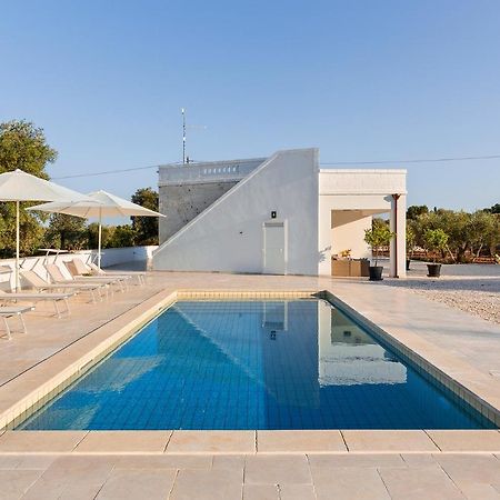 Vilaa Isa Beautiful Villa And Trullo In Остуни Екстериор снимка