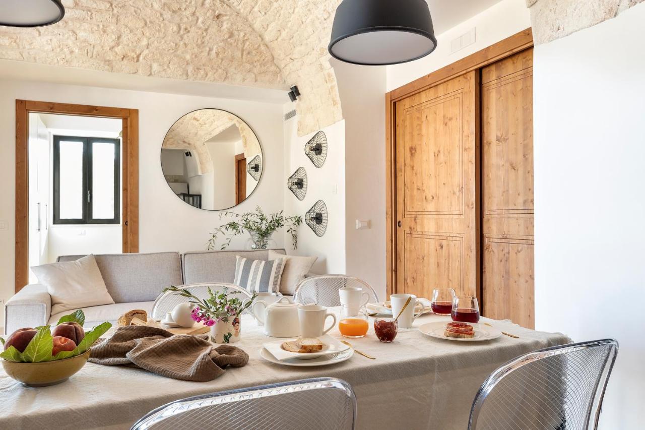 Vilaa Isa Beautiful Villa And Trullo In Остуни Екстериор снимка