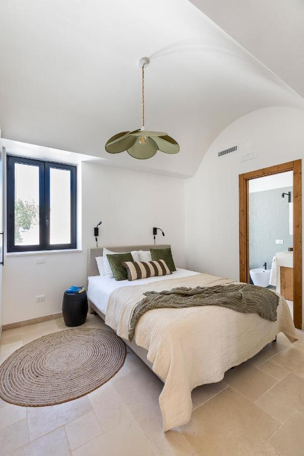 Vilaa Isa Beautiful Villa And Trullo In Остуни Екстериор снимка